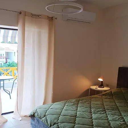 Front Апартаменты *