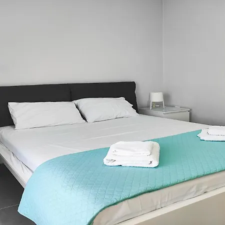 Front Апартаменты Ханиоти